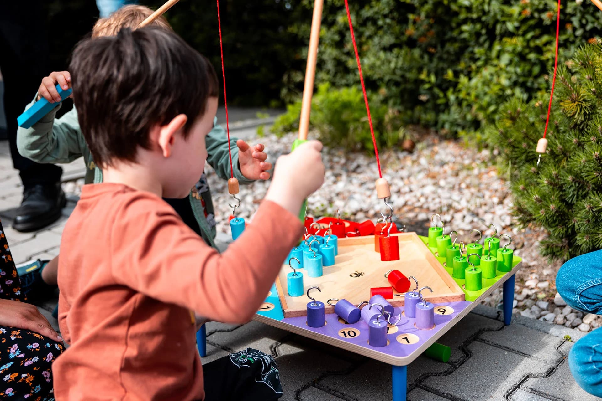 Volná hra/aktivity na zahradě